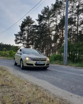 samochody osobowe Opel Astra cena 7800 przebieg: 257000, rok produkcji 2004 z Płock